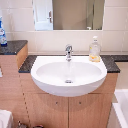 Alensgrove #1 - One-bedroom Tatil Evi *